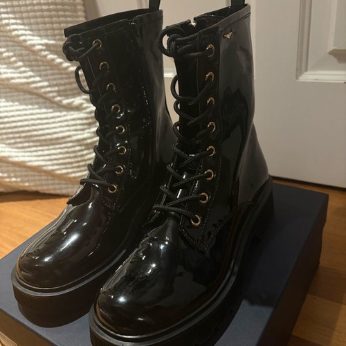 Boots type ankle boots black patent leather new, size 39