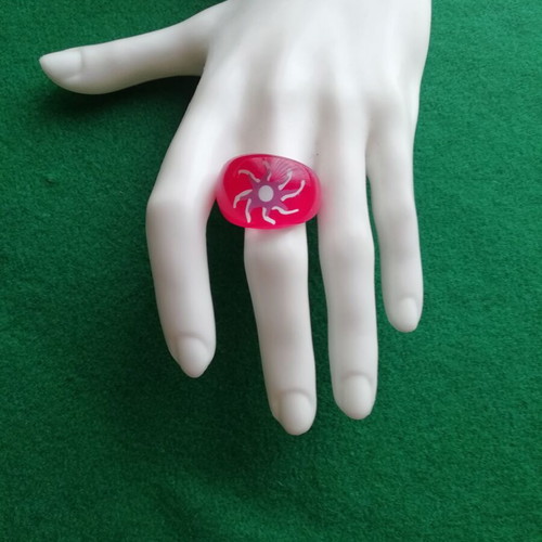 Blown glass sun ring in red color new