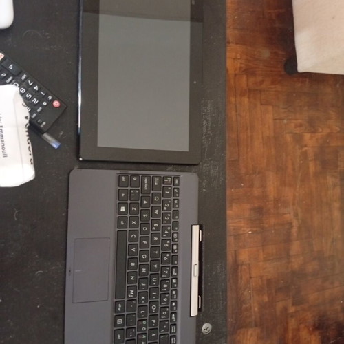 Asus T100TA laptop-tablet 2-in-1 like new, Windows, SSD, 2GB RAM