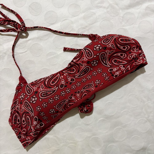 Tezenis bikini top like new, red patterned, size S