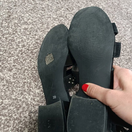 Glamazons black sandals like new