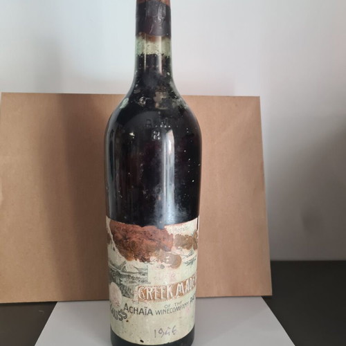 Achaia Claus wine 1946 new