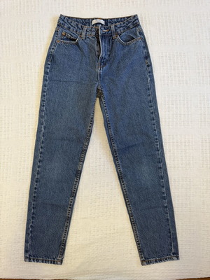 Bershka jeans size 32 extra small like new
