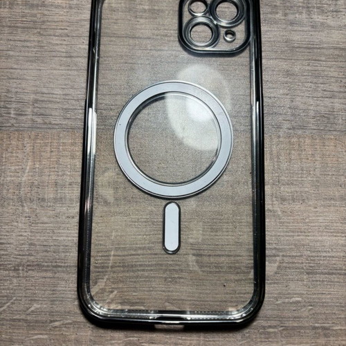 iPhone 15 Plus case like new