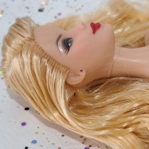 Barbie Holiday 2012 nude like new with flaws