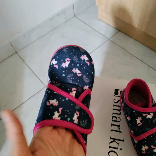 Anatomic slippers size 27 like new