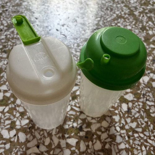 Plastic shaker bottles, set of 2
