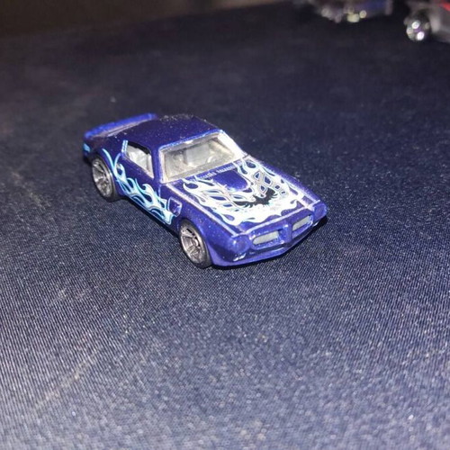 Hot Wheels HW Showroom 2013 '73 1973 Pontiac Firebird Blue Flames used