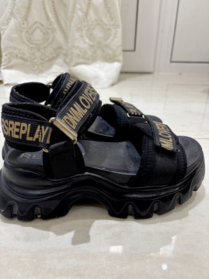 Replay black sandals with gold details, size 38