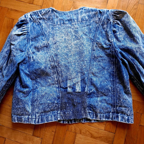 Vintage γυναικείο τζιν μπουφάν σαν καινούργιο, stone wash μπλε