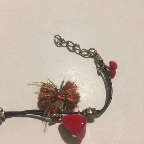 Bracelet handmade like new with adjustable clasp, black and red