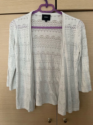 Light cardigan used, 3/4 sleeve, white, size M