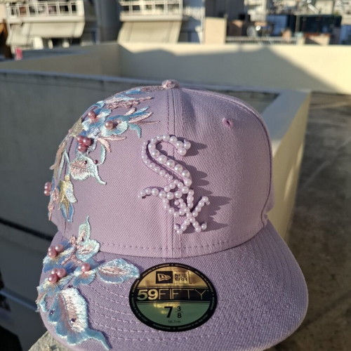 New Era 59FIFTY custom cap brand new, lilac with floral embroidery