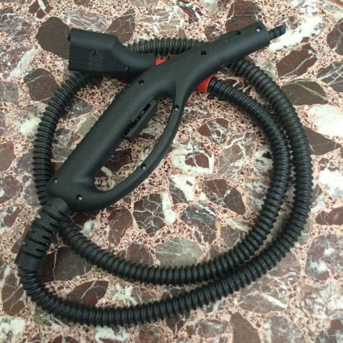 Steam cleaner like new with accessories for cleaning and ironing