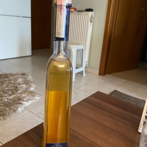 Aged Bulgarian Rakia Moschato Stara Rusenska (500ml / 40%)