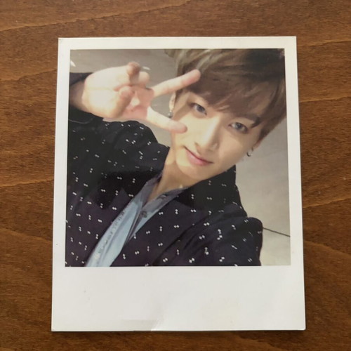 BTS Wings Album like new with Jungkook Polaroid