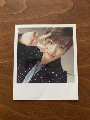 BTS Wings Album like new with Jungkook Polaroid