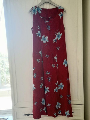 Long dress used, red and turquoise, size XL