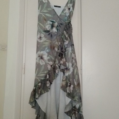 Cento Fashion floral wrap dress like new, multicolor