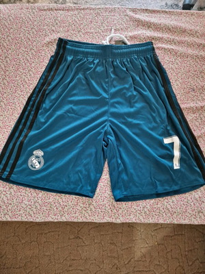 Short football pants from 17/18