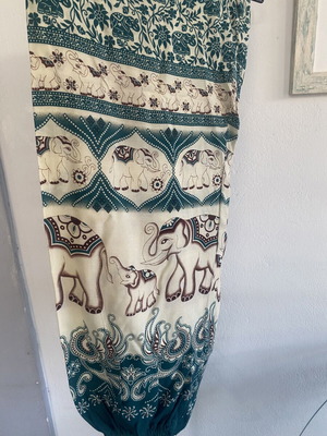 Salvari hippie shop rayon, like new, one size, white and green