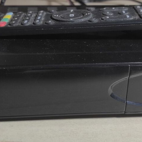 Alma S-2030 H.D. satellite receiver used