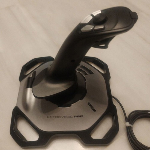 Joystick Logitech Extreme 3D Pro like new