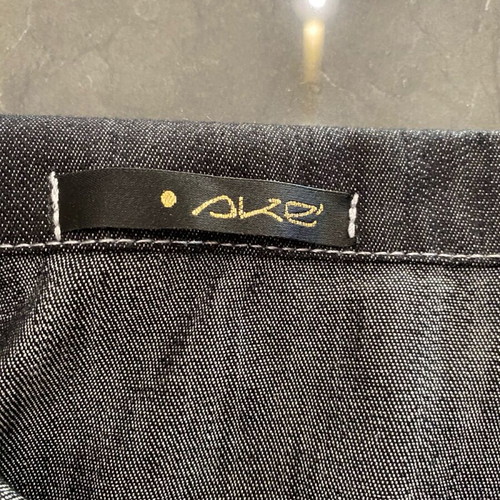 Jean jacket Ake’ like new, size S, black and gray