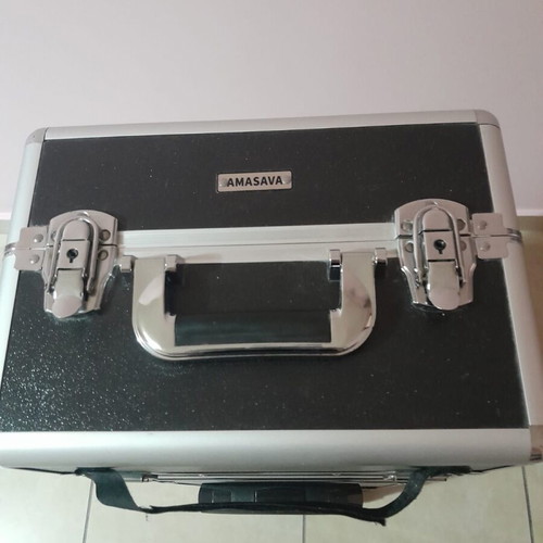 Multifunctional Aesthetic Case like new