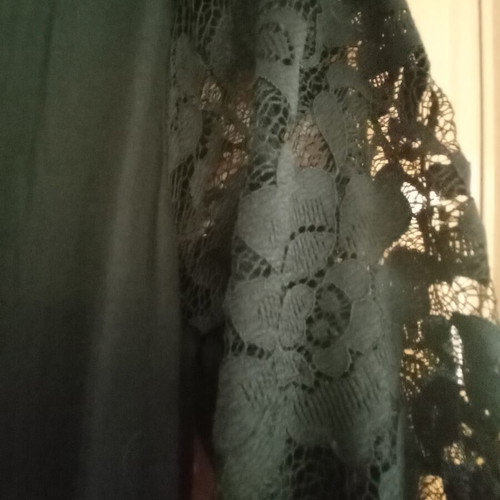 Women's dress medium to large, black, lace short sleeve, like new