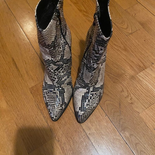 Booties new unworn size 37