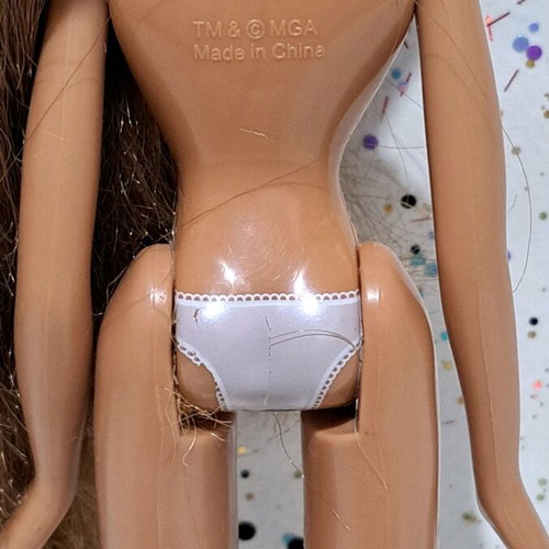 Bratz Passion 4 Fashion 1st edition nude used with minor flaws