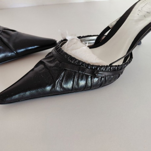 Esthissis Black Pointed Toe Shoes like new