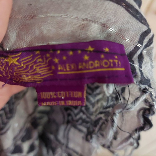 Alexi Andriotti scarf with fringes 100% cotton used