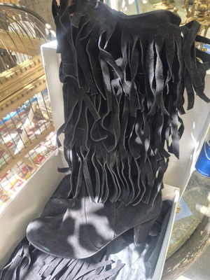 Nero Giardini suede boots with fringes Italian new, size 37