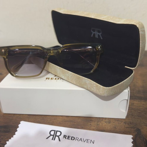 Red Raven Dante Unisex Sunglasses New, Beige