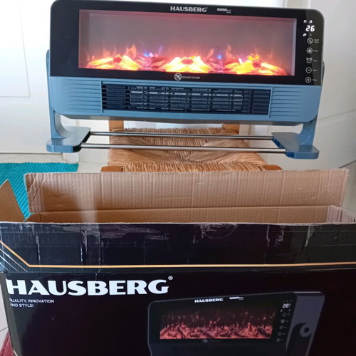 Air Heater Fireplace like new with remote control