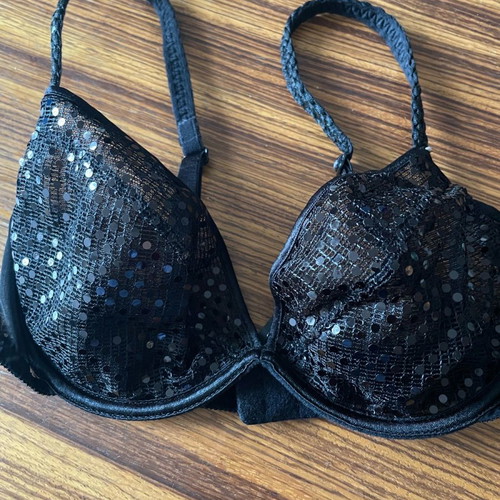 Wonderbra set new