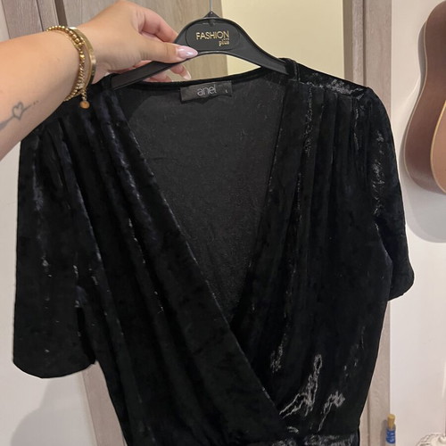 Anel black velvet bodysuit size L like new