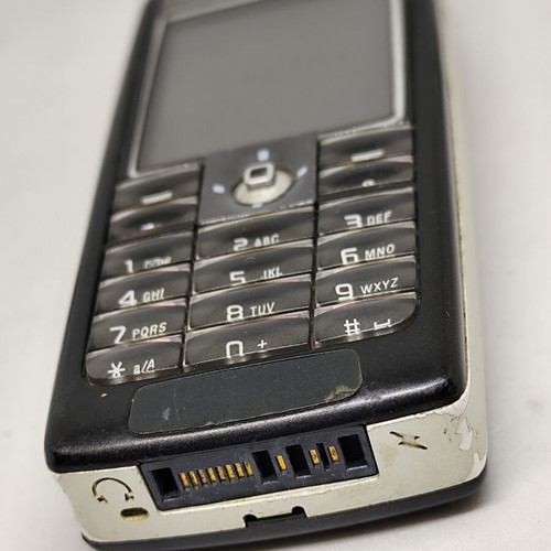 Sony Ericsson T630 Liquid Black collector's full box, like new