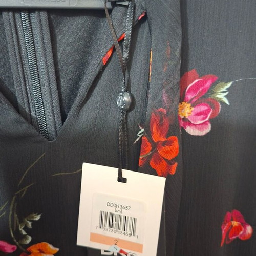DKNY dress new with floral print and -  75,00 - Vendora.cy