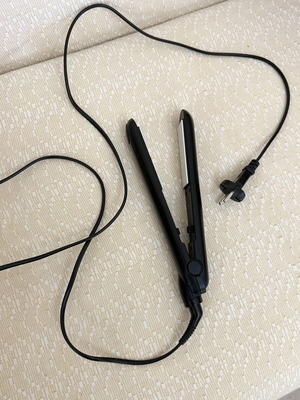 Remington hair straightener model CS-2001