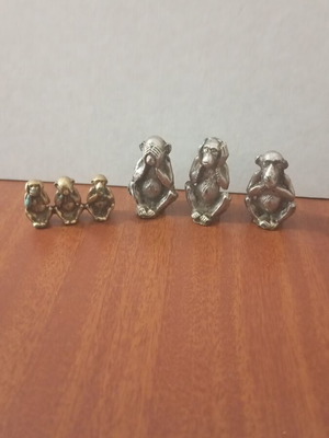 Set of metal figures with the 3 wise monkeys like new