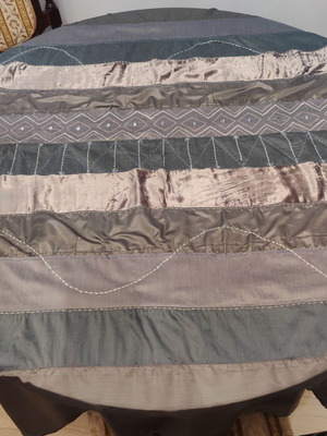 Set of tablecloth and placemat new, square 1.40x1.42 and 1.26x0.35