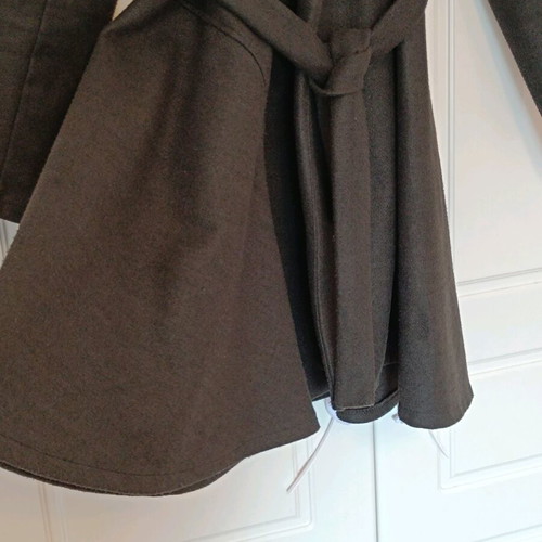 Black coat with waist tie like new, Made in Italy