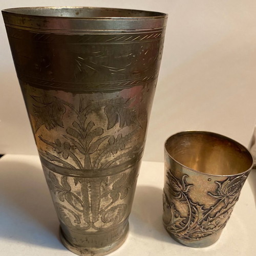 Set of 3 vintage glasses with metal engravings and glass with clover