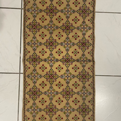 Cross-stitch table runner like new