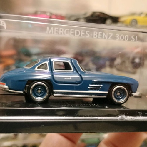 Hot Wheels Brick Shop '55 Mercedes-Benz 300 SL diecast model
