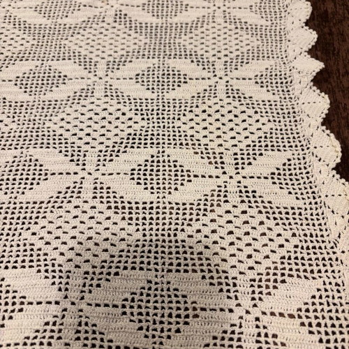 Handmade knitted piece like new