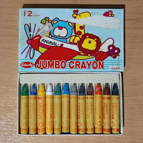 Vintage Liberty Jumbo Crayon 12 colors like new